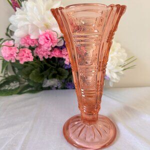 Vintage‎ Richard Walther Pink Art Deco Glass Vase Fluted Geometric Pressed Glass